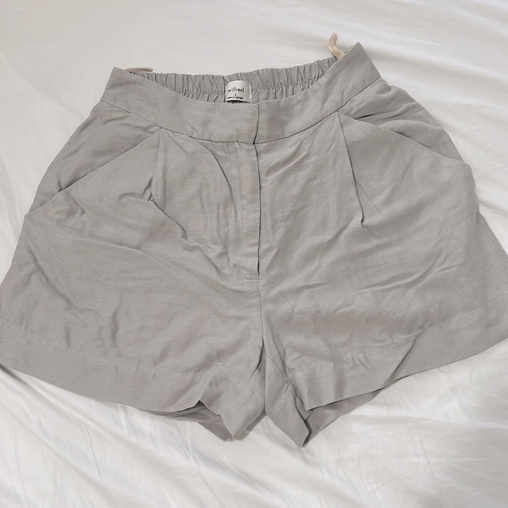 Aritzia Wilfred Shorts